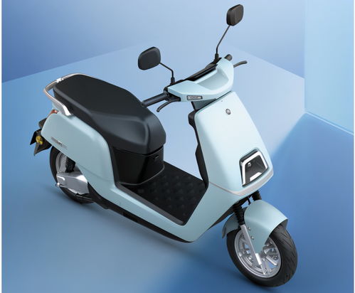 爱玛小刀新推电动车 独特大灯设计与100公里续航引领行业潮流