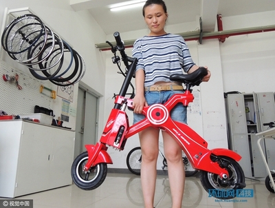 全球首辆碳纤维智能机器人电动车在连云港诞生
